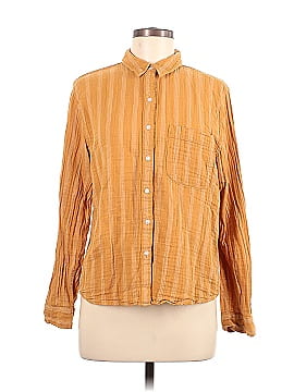 Universal Thread Long Sleeve Button-Down Shirt (view 1)