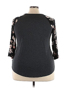 Torrid 3/4 Sleeve T-Shirt (view 2)