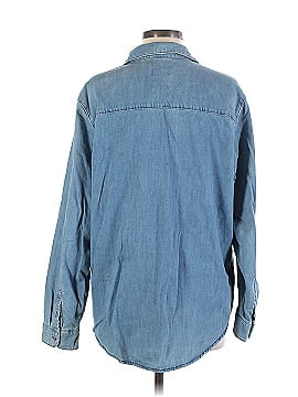 Universal Thread Long Sleeve Button-Down Shirt (view 2)