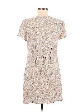 Urban Outfitters Casual Dress (view 2)