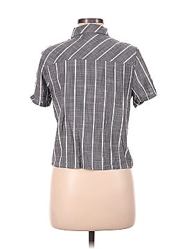 Universal Thread Short Sleeve Button-Down Shirt (view 2)