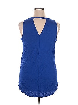 LIVI Sleeveless T-Shirt (view 2)