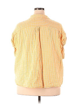 Old Navy Short Sleeve Blouse (view 2)