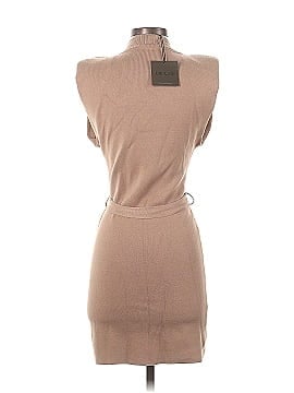 Le Lis Casual Dress (view 2)