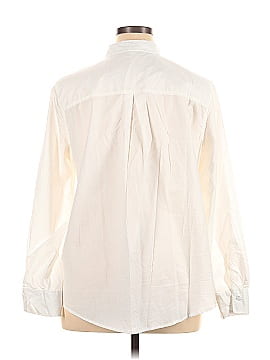 Maurices Long Sleeve Button-Down Shirt (view 2)