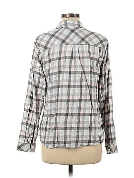 Croft & Barrow Long Sleeve Button-Down Shirt (view 2)