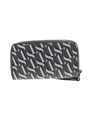 Unbranded Wallet (view 2)