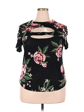 Love Short Sleeve Top (view 1)