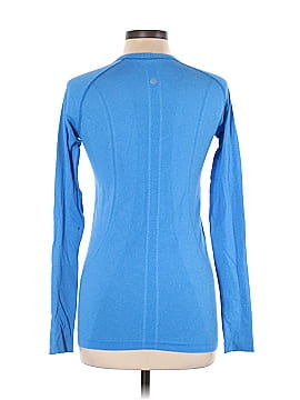 Lululemon Athletica Long Sleeve T-Shirt (view 2)