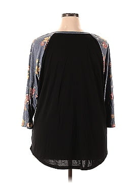 Torrid 3/4 Sleeve T-Shirt (view 2)