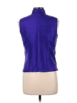 Vision Apparel Sleeveless Blouse (view 2)