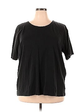 Liz Claiborne Short Sleeve T-Shirt (view 1)