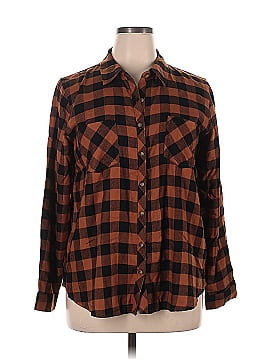 Maurices Long Sleeve Button-Down Shirt (view 1)