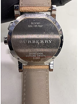 Burberry The City Silver Dial Haymarket Check Fabric Unisex Watch (view 2)