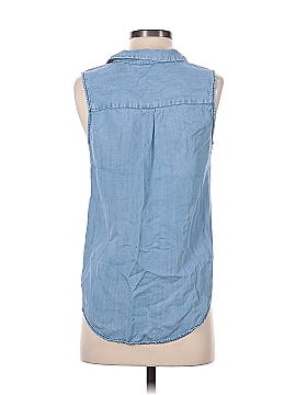 Who What Wear Sleeveless Button-Down Shirt (view 2)