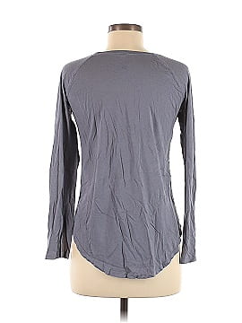 Lululemon Athletica 3/4 Sleeve T-Shirt (view 2)