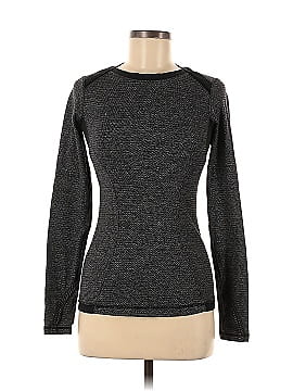 Lululemon Athletica Long Sleeve T-Shirt (view 1)