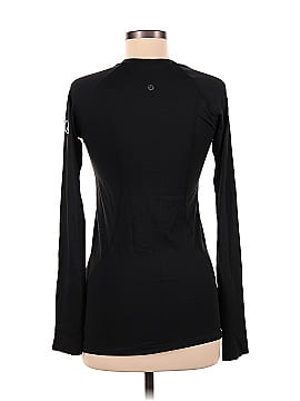 Lululemon Athletica Long Sleeve T-Shirt (view 2)