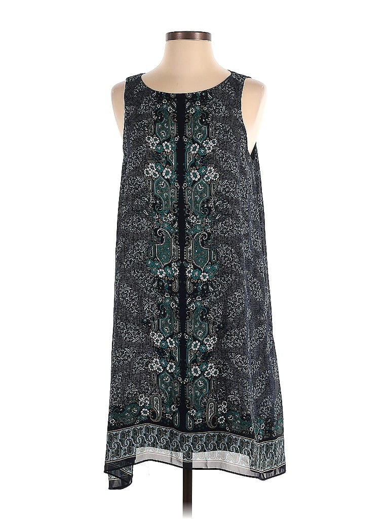 Click to view more detailed imagery on our partner's website Pre-owned Max Studio Casual Dress
