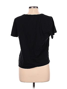 Victoria's Secret Short Sleeve T-Shirt (view 2)