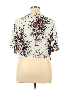 LUQ Short Sleeve Blouse (view 2)