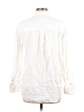 Universal Thread Long Sleeve Button-Down Shirt (view 2)