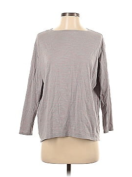 Lululemon Athletica 3/4 Sleeve T-Shirt (view 1)