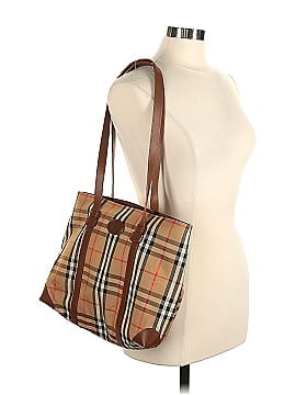 Burberry Burberrys Open Shopping Tote (view 2)