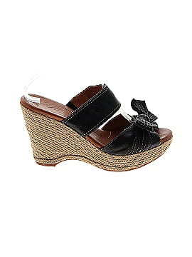 Naya Wedges (view 1)