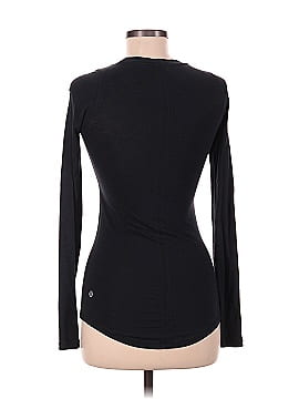 Lululemon Athletica Long Sleeve T-Shirt (view 2)