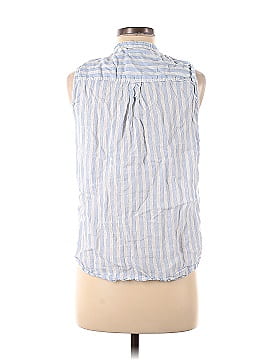 Gap Sleeveless Button-Down Shirt (view 2)