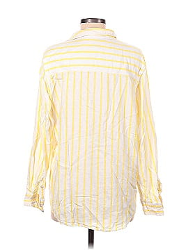 Universal Thread Long Sleeve Button-Down Shirt (view 2)