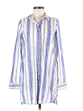 Gap Body Long Sleeve Button-Down Shirt (view 1)