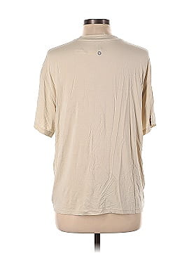 Lululemon Athletica Short Sleeve T-Shirt (view 2)