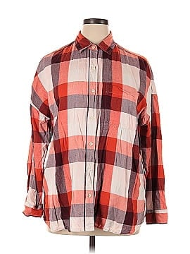 Old Navy Long Sleeve Button-Down Shirt (view 1)