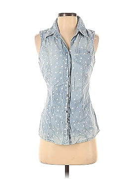 Guess Sleeveless Button-Down Shirt (view 1)