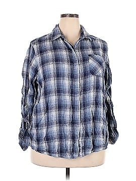 Avenue 3/4 Sleeve Button-Down Shirt (view 1)