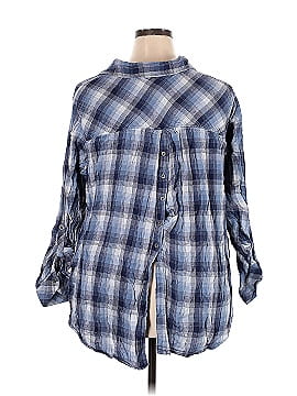 Avenue 3/4 Sleeve Button-Down Shirt (view 2)