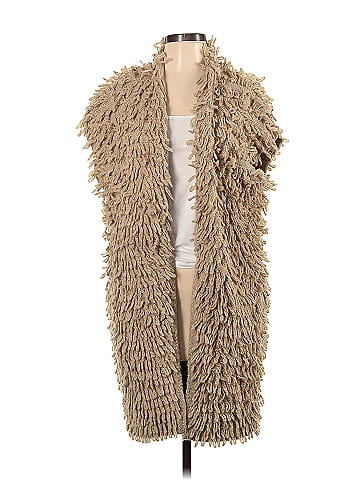 Good Hart Faux Fur Vest (view 1)