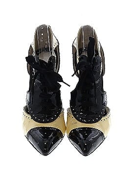 Yves Saint Laurent Spectator Pumps  (view 2)