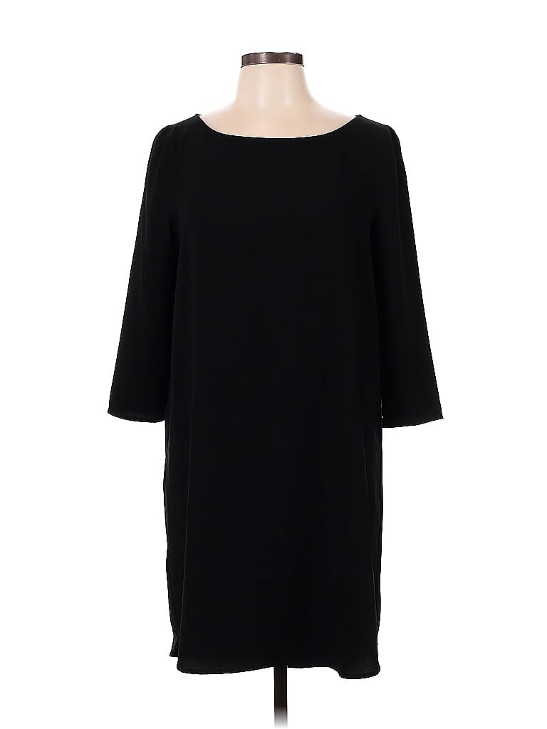 Click to view more detailed imagery on our partner's website Pre-owned Bb Dakota 3/4 Sleeve Top Black Boatneck Tops