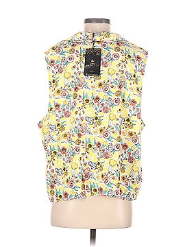 Her Universe Sleeveless Button-Down Shirt (view 2)