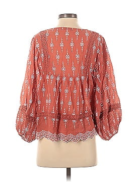 American Eagle Outfitters 3/4 Sleeve Blouse (view 2)