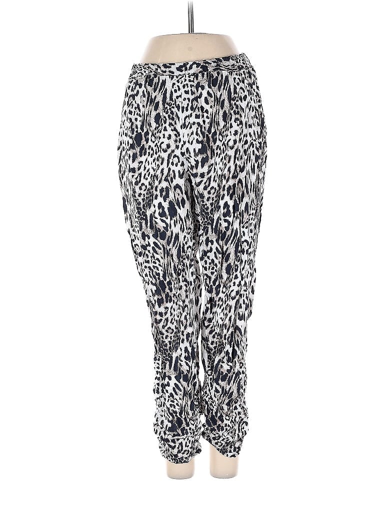 Click to view more detailed imagery on our partner's website Pre-owned Aqua Casual Pants In Silver