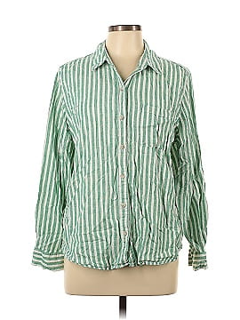 Universal Thread Long Sleeve Button-Down Shirt (view 1)