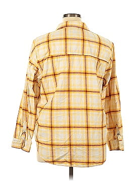 Universal Thread Long Sleeve Button-Down Shirt (view 2)