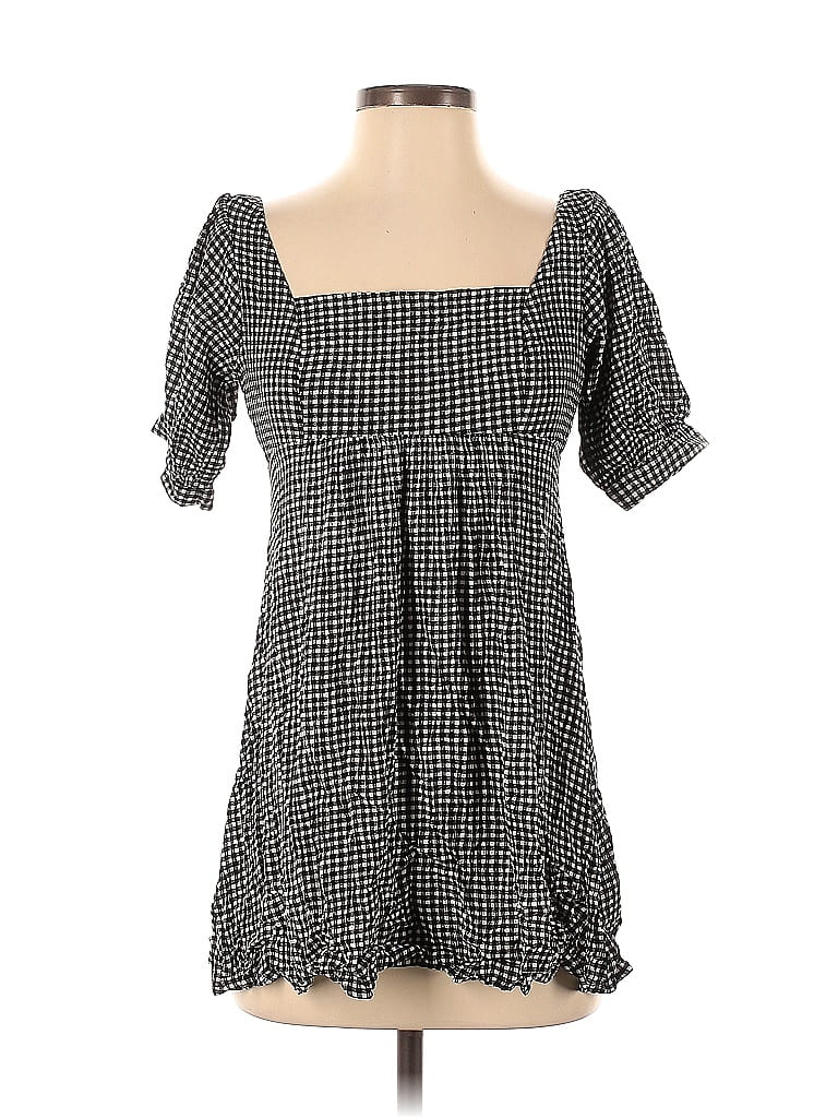 Pre-owned Kendall & Kylie Short Sleeve Blouse In Black