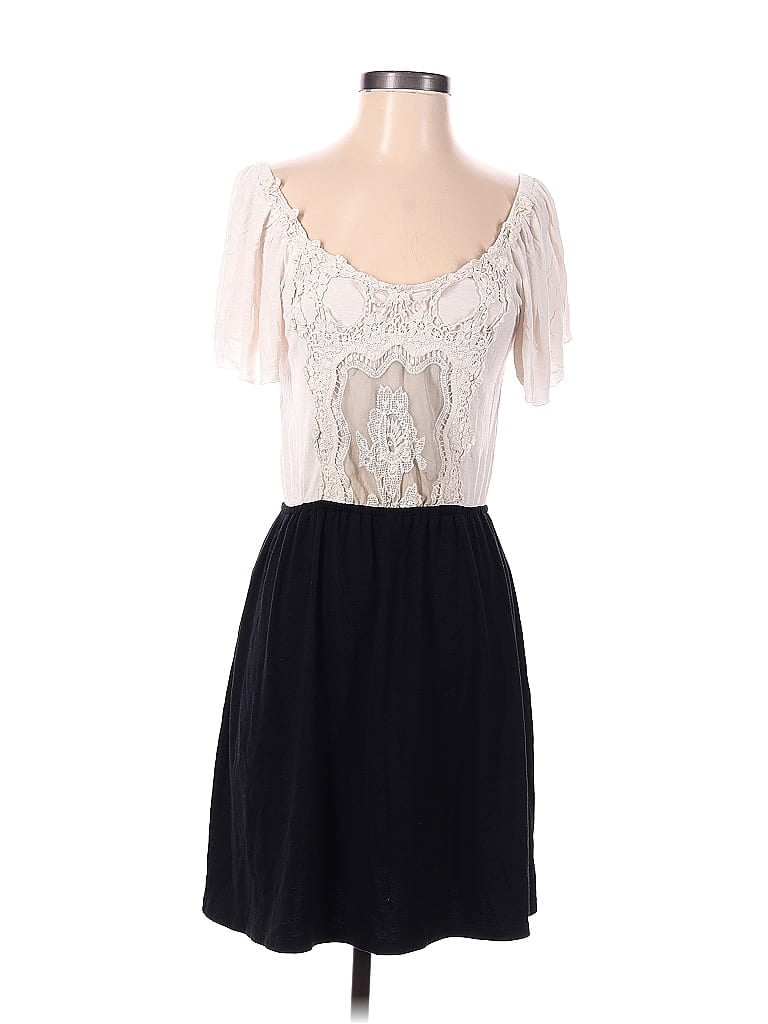 Click to view more detailed imagery on our partner's website Pre-owned Windsor Cocktail Dress In Black