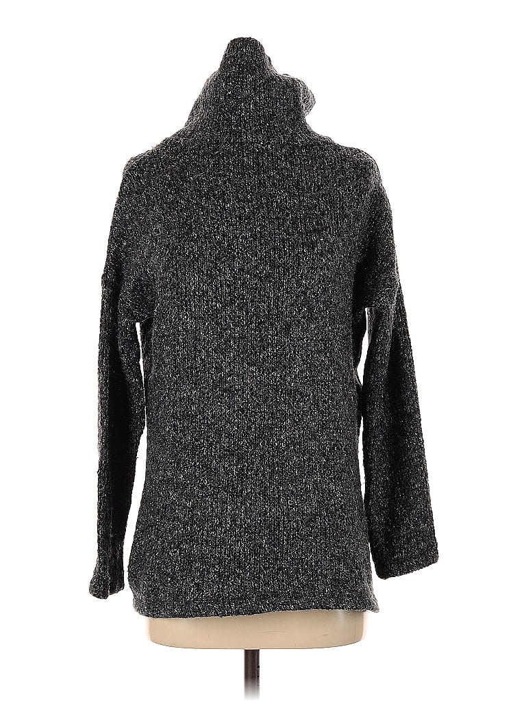 Click to view more detailed imagery on our partner's website Pre-owned Splendid Turtleneck Sweater In Gray