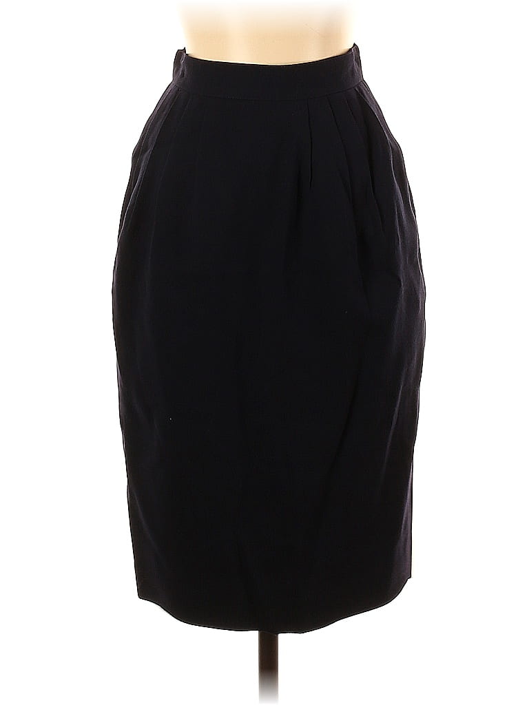 Click to view more detailed imagery on our partner's website Pre-owned Liz Claiborne Formal Skirt In Black